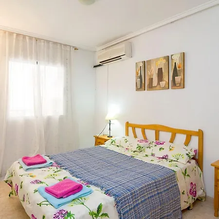 One Bedroom Yes In Torrevieja, Alicante, Calle Santa Trinidad *